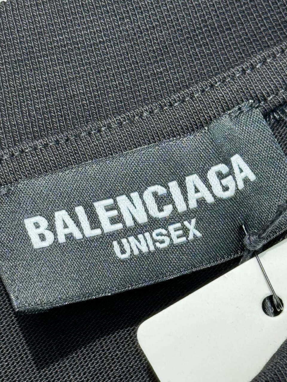 Футболка Balenciaga — фото 8