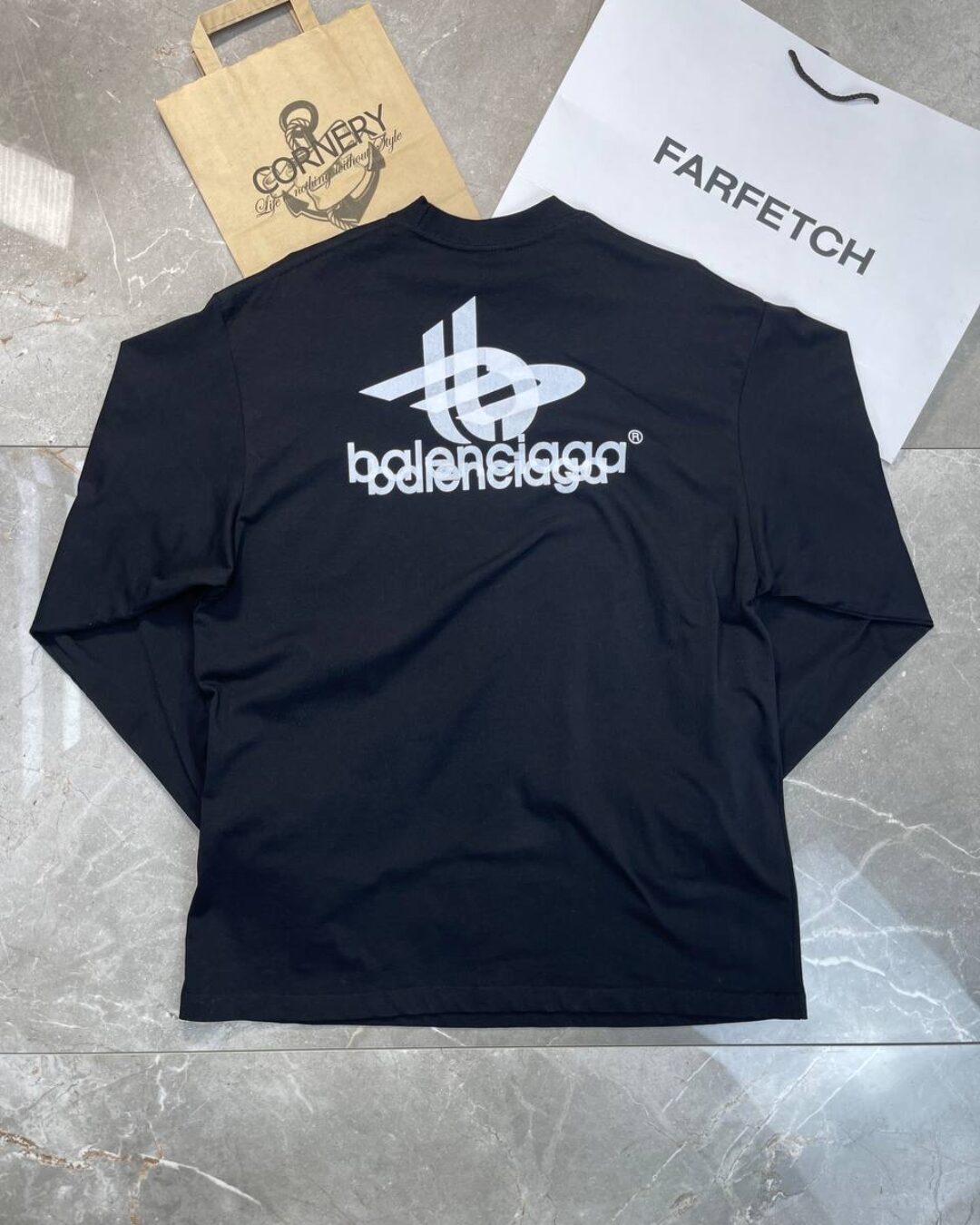 Кофта Balenciaga — изображение 2