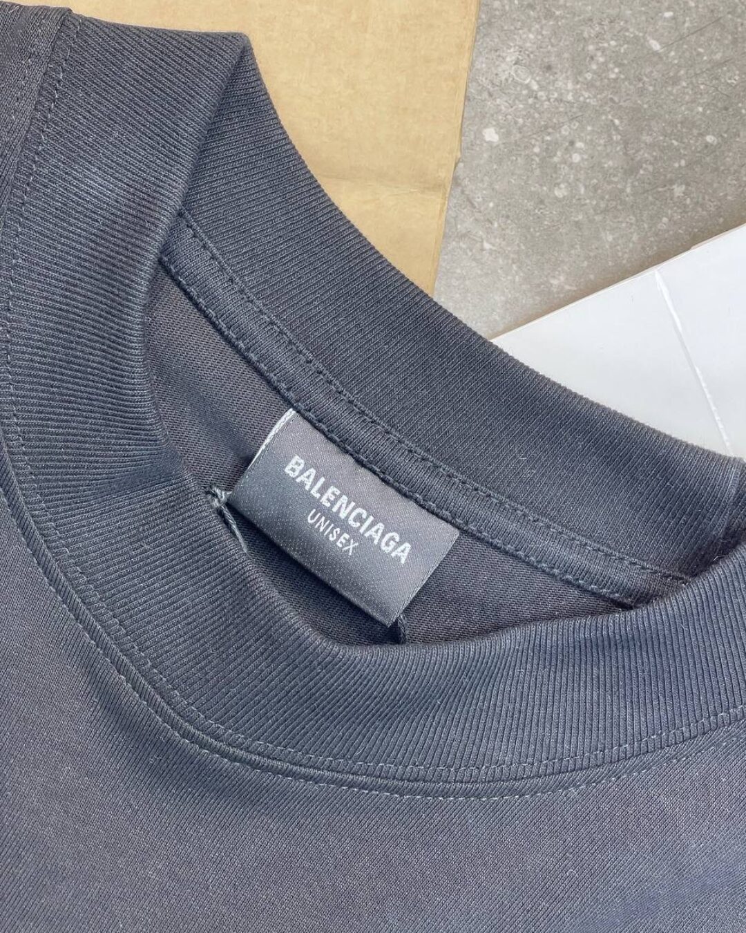 Кофта Balenciaga — изображение 6
