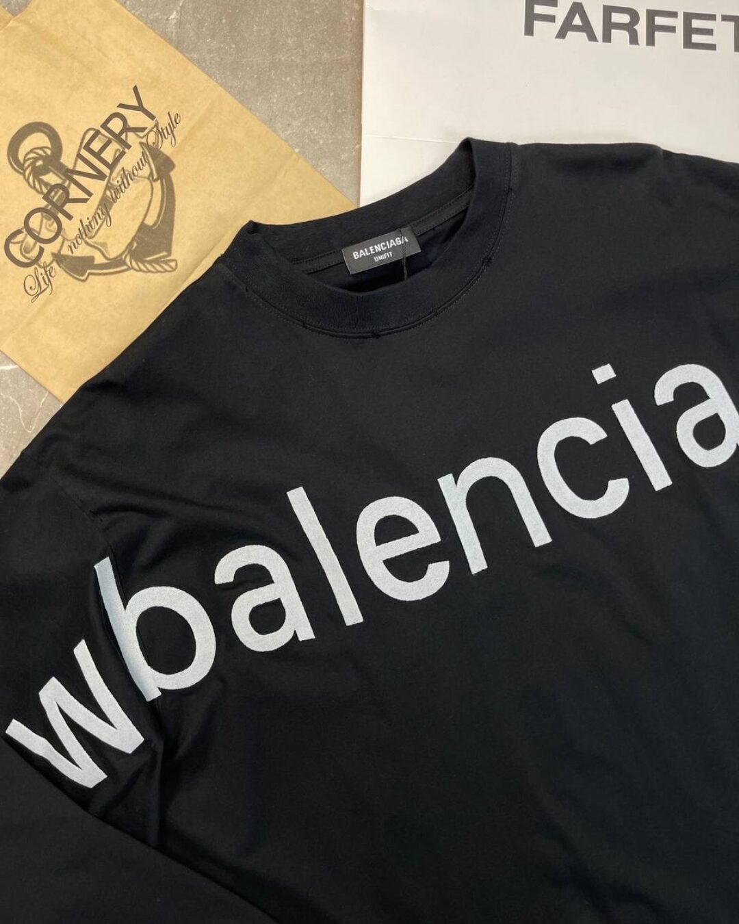 Кофта Balenciaga — изображение 3