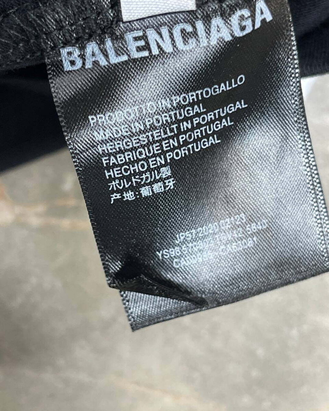 Кофта Balenciaga — изображение 9