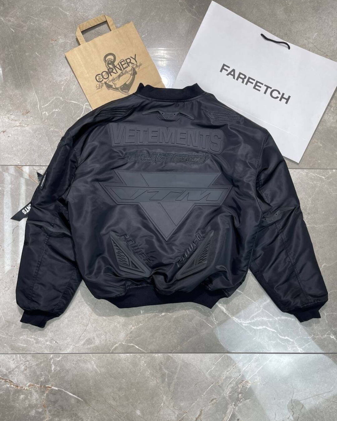 Бомбер Vetements — изображение 5