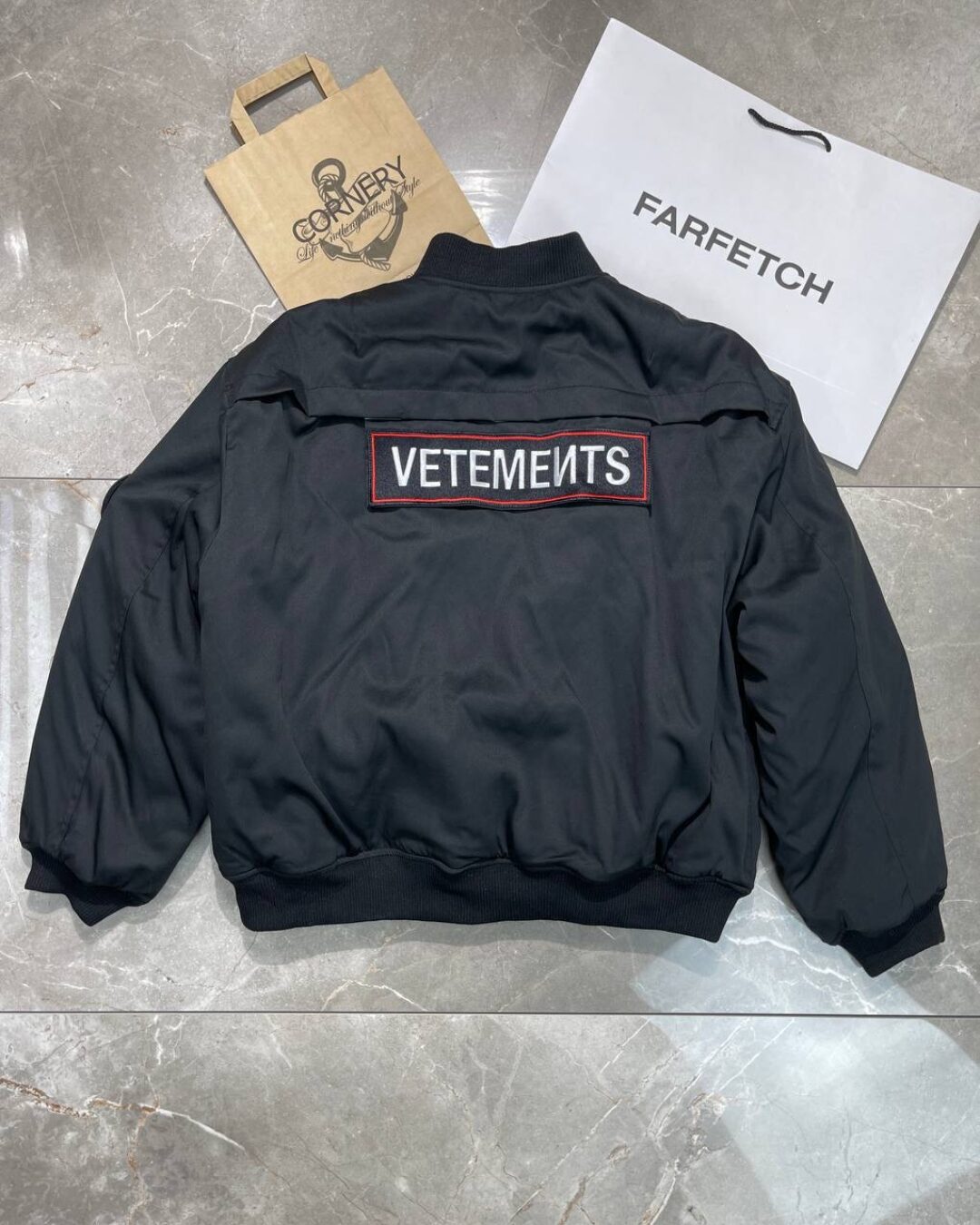 Бомбер Vetements — изображение 4