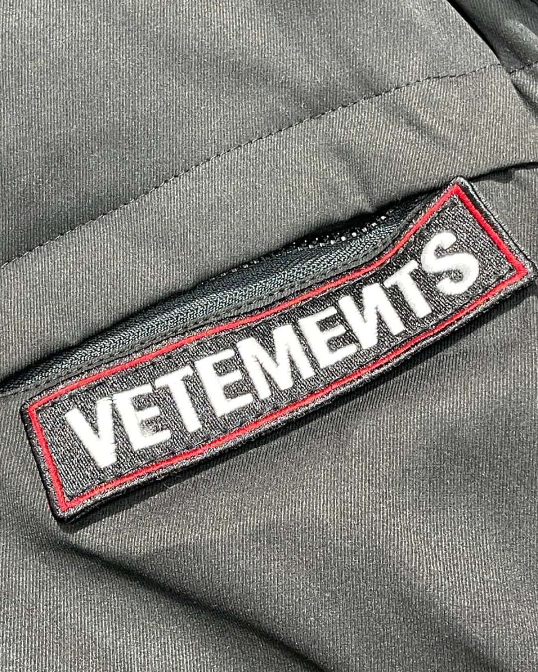 Бомбер Vetements — изображение 6