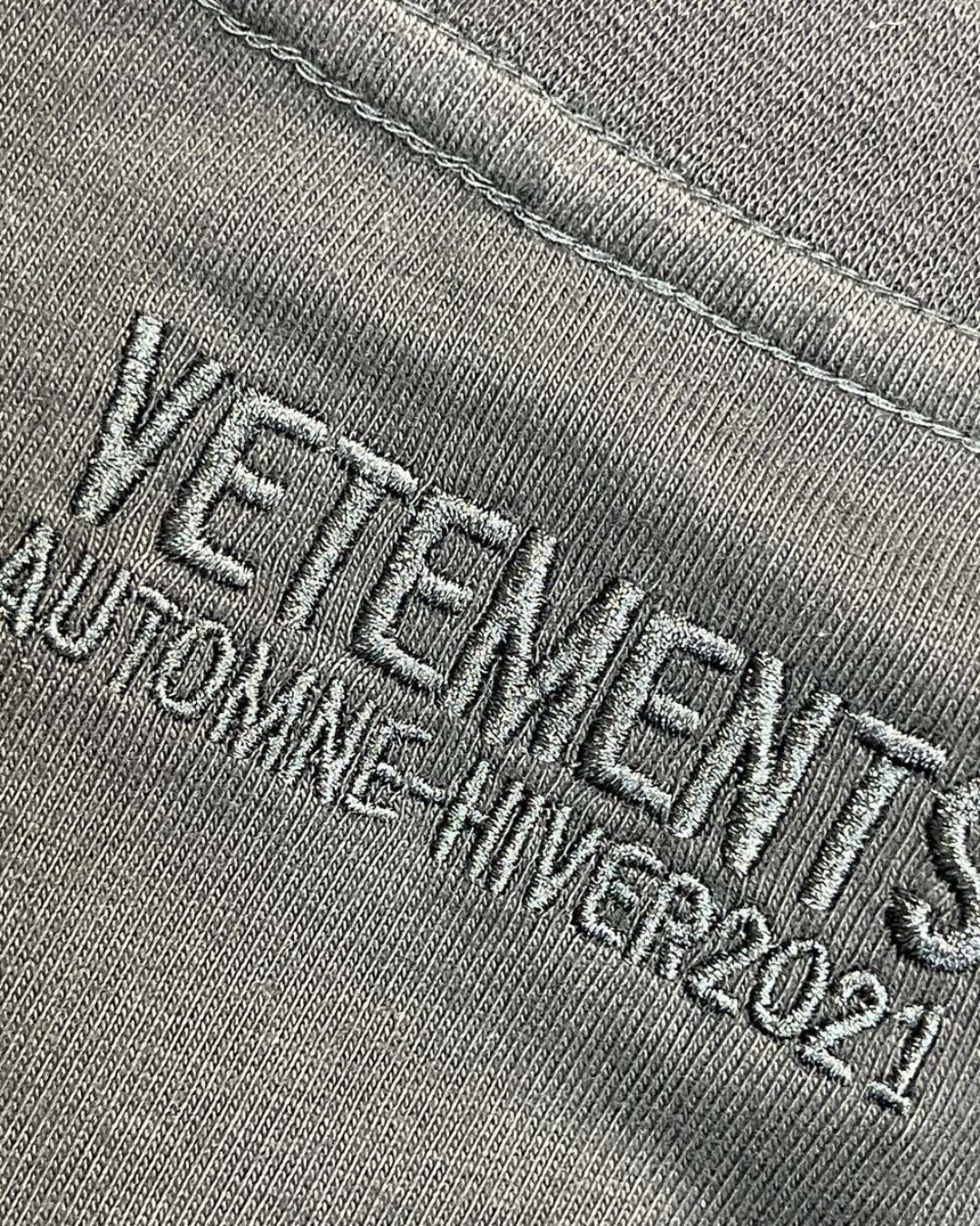 Футболка Vetements Chemistry — изображение 8