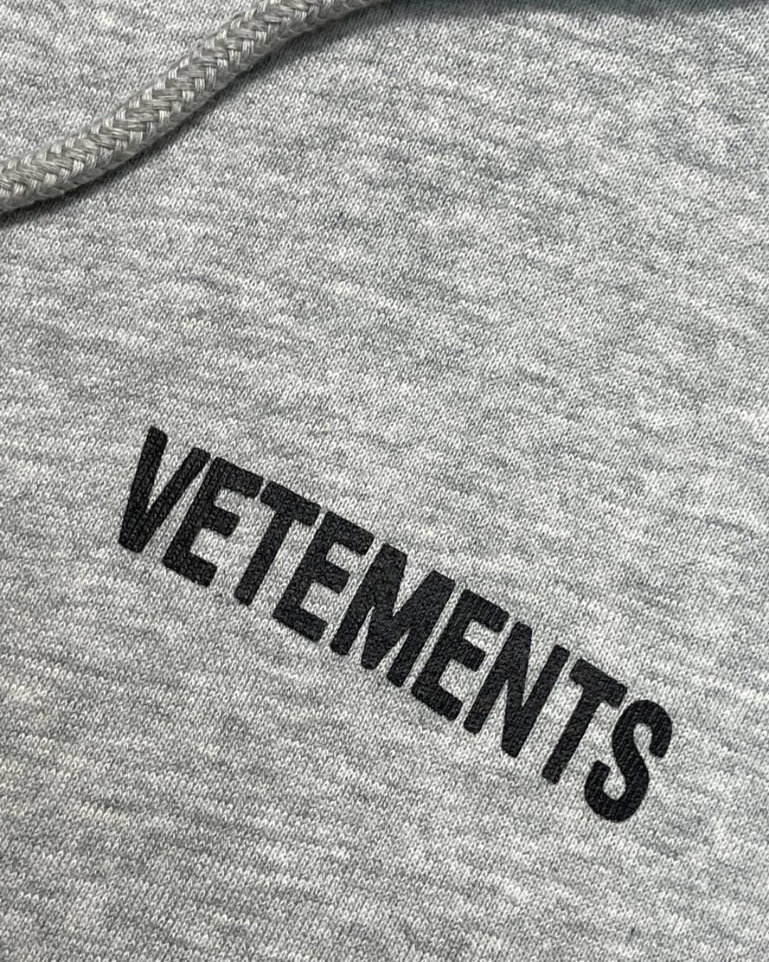 Худи Vetements — изображение 5