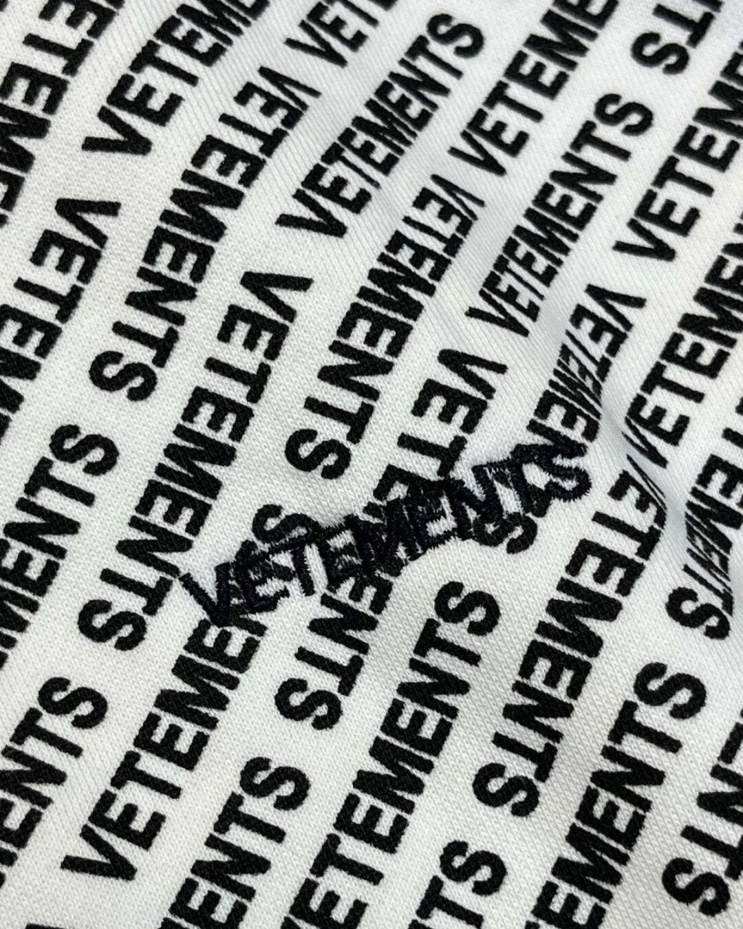 Худи Vetements — изображение 6