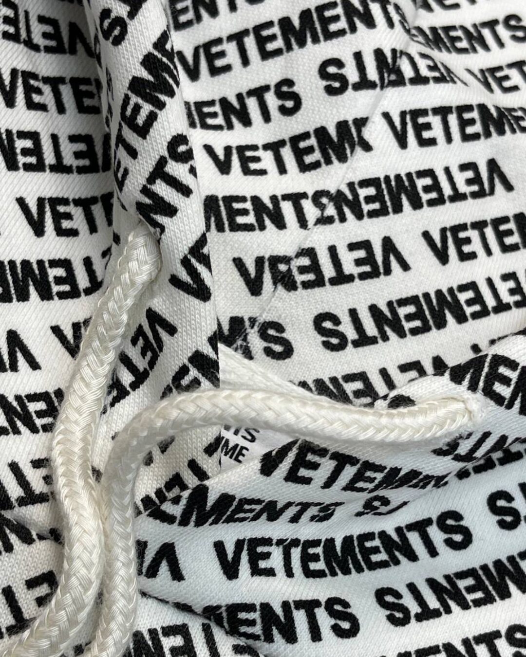 Худи Vetements — изображение 9
