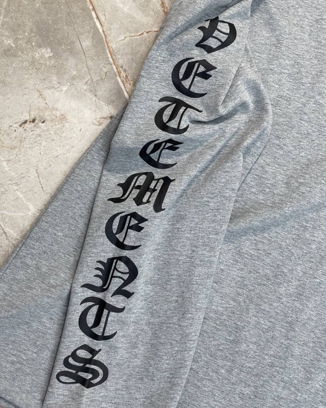 Кофта Vetements — изображение 4