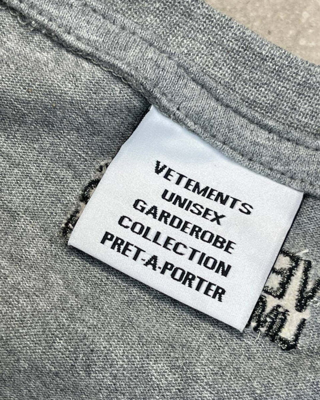 Кофта Vetements — изображение 8