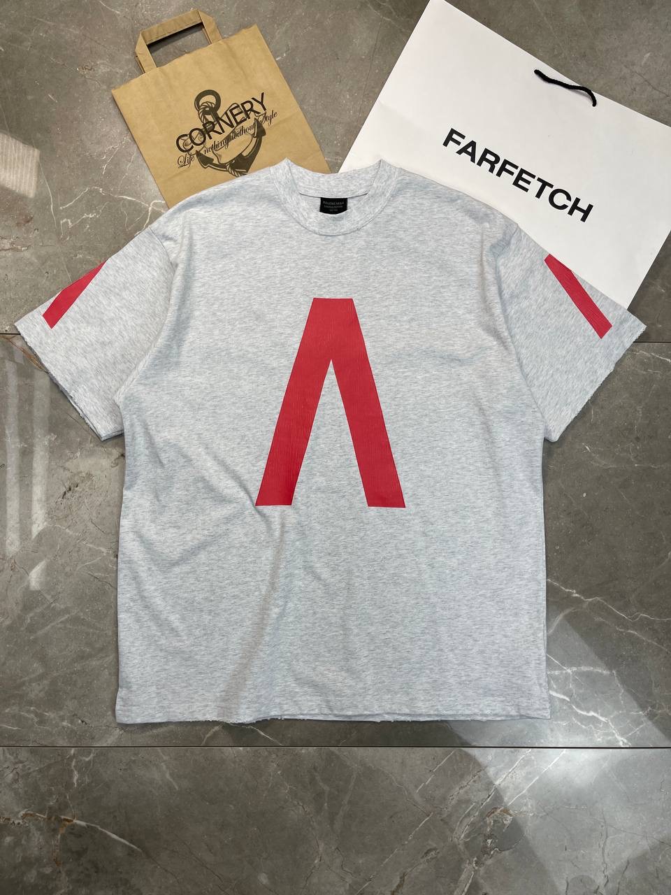 Футболка Balenciaga