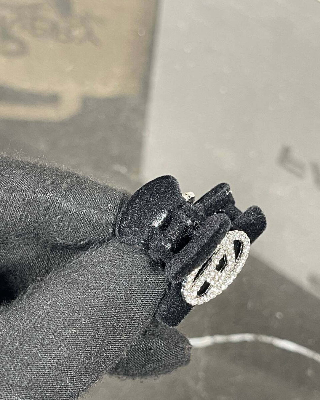 Заколка Diesel — изображение 4