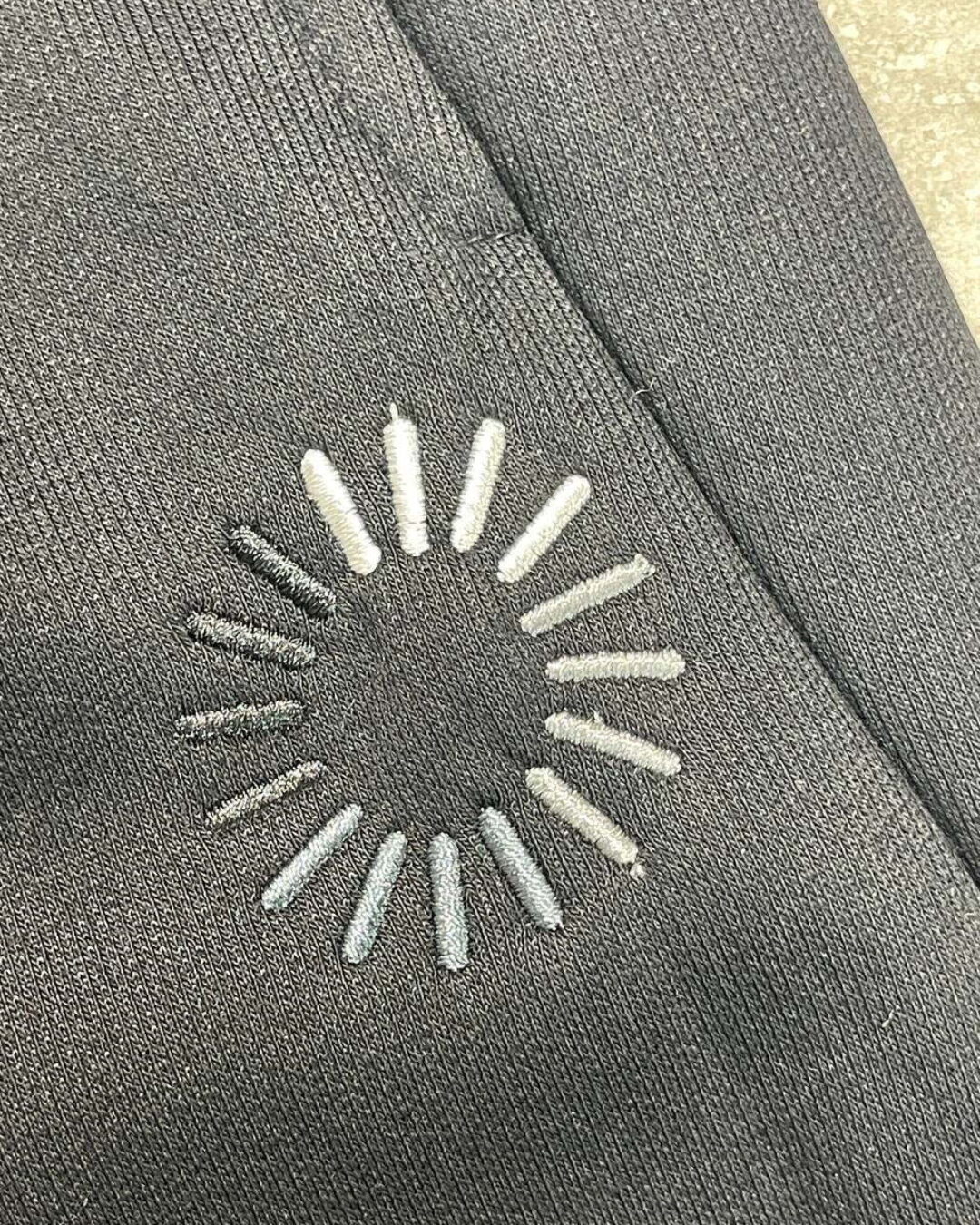 Спортивные Штаны Balenciaga — изображение 4