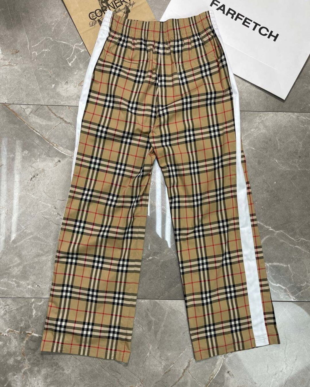 Штаны Burberry — изображение 2