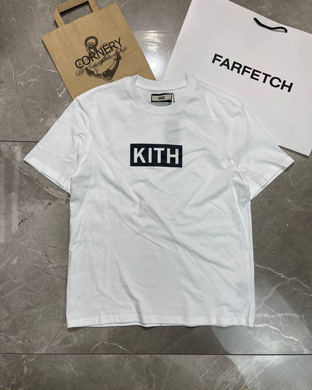 Футболка Kith