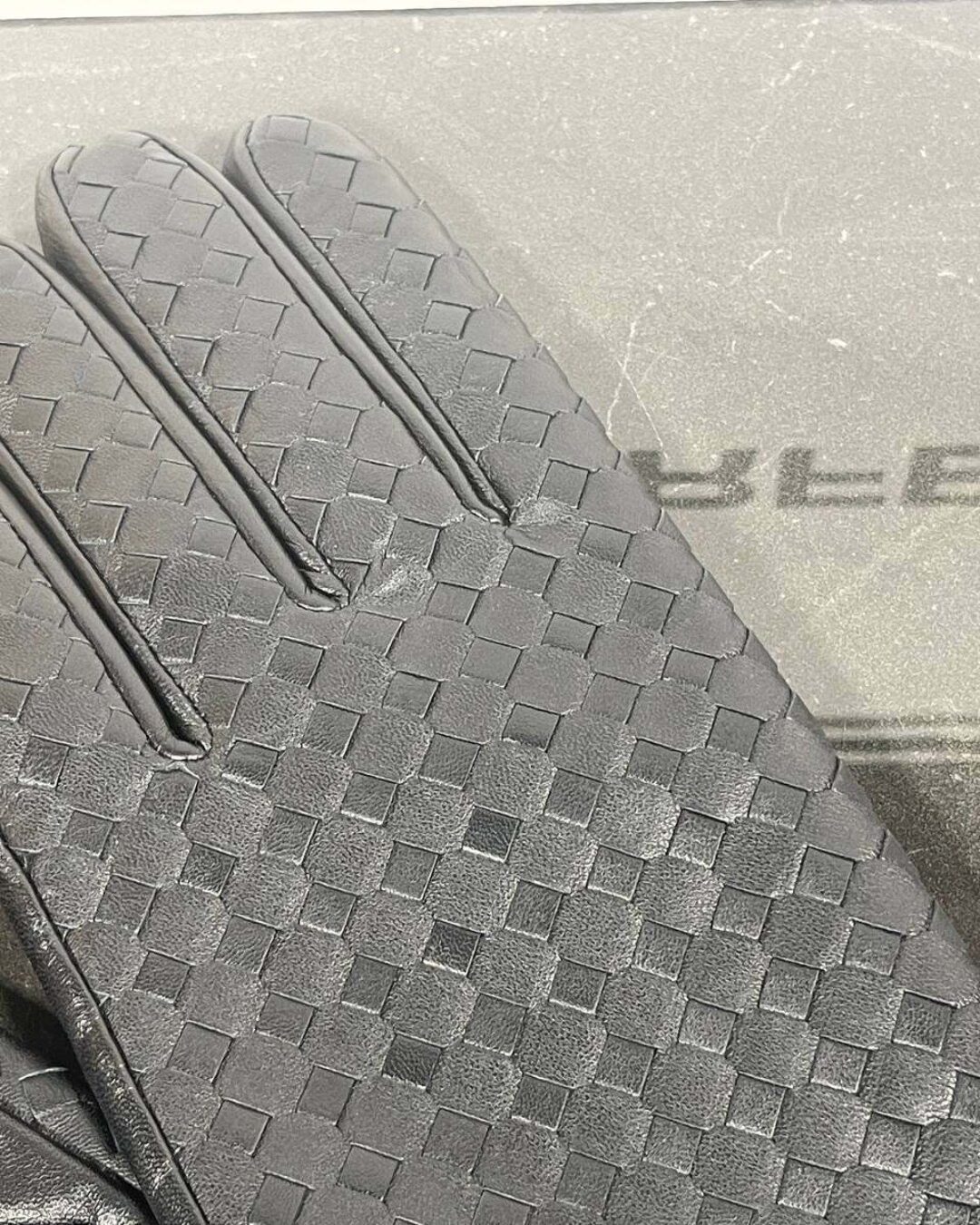 Перчатки Bottega Veneta — изображение 2