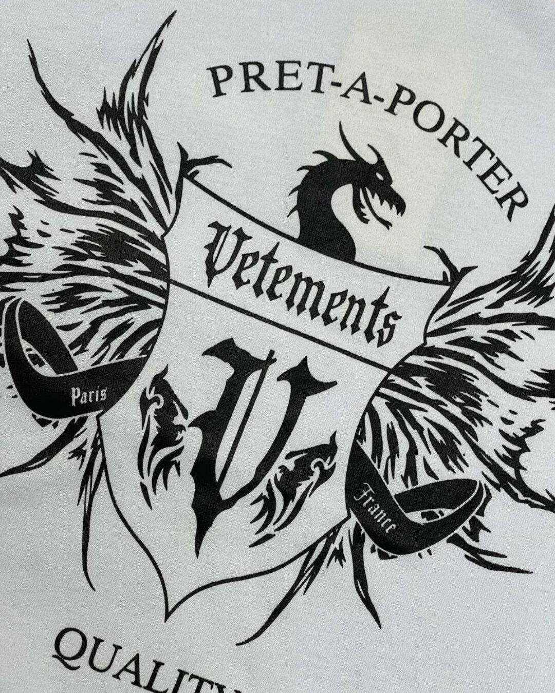 Футболка Vetements Crest — изображение 6