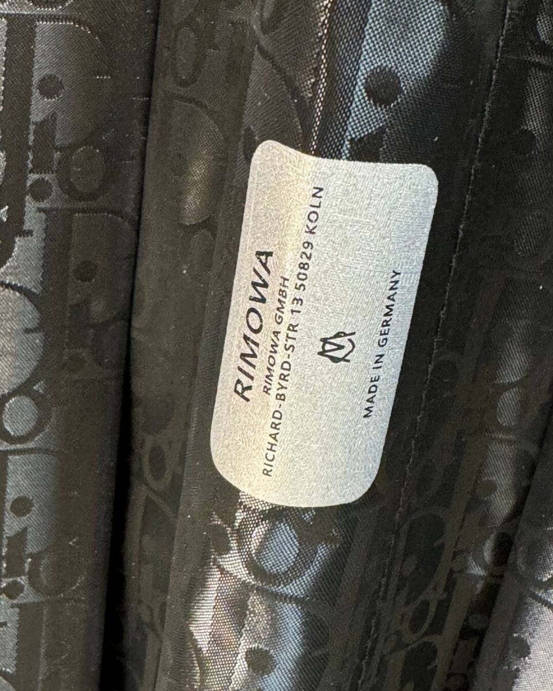 Чемодан Rimowa — изображение 3