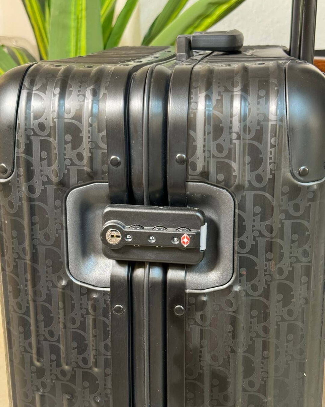 Чемодан Rimowa — изображение 4