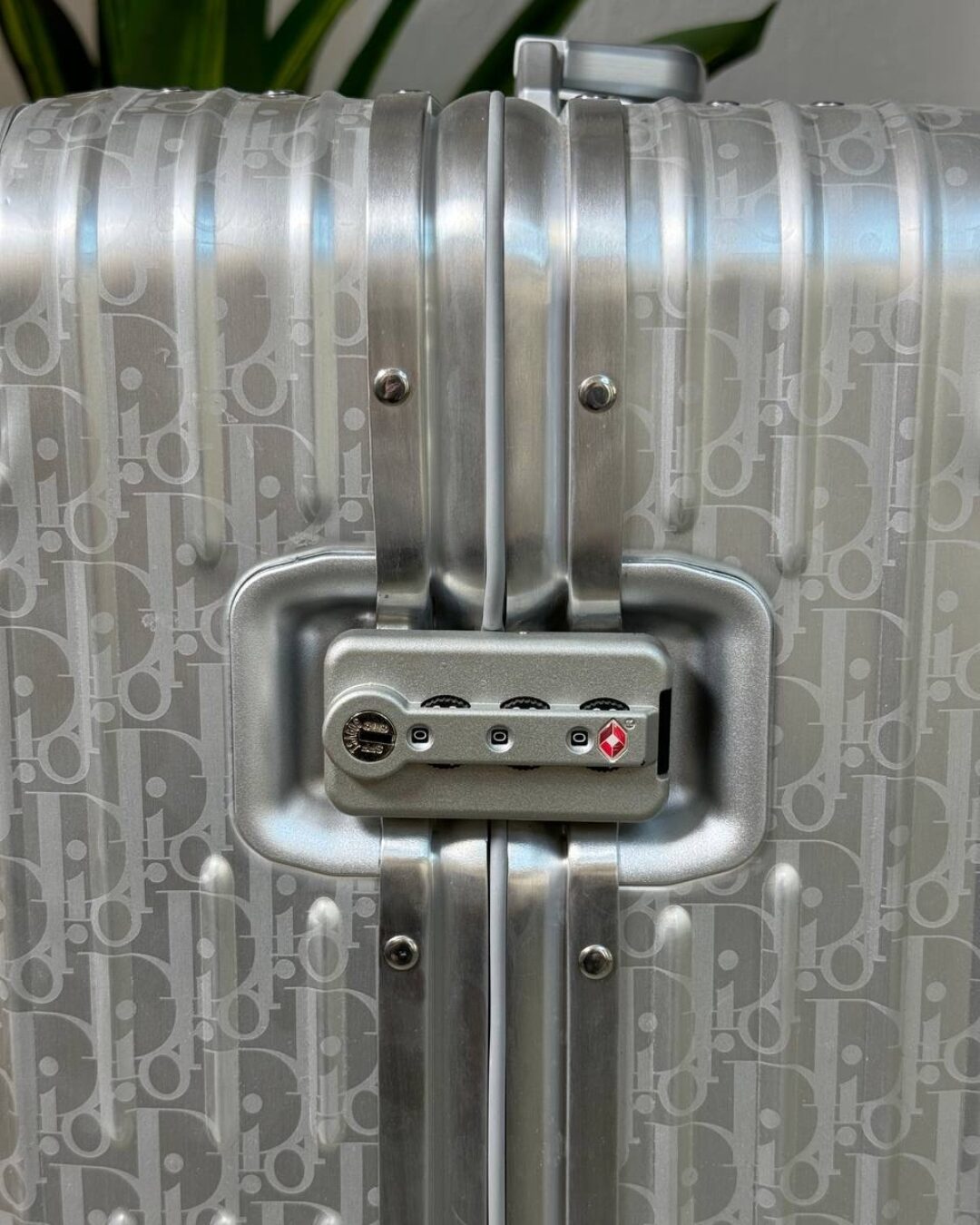 Чемодан Dior — изображение 4