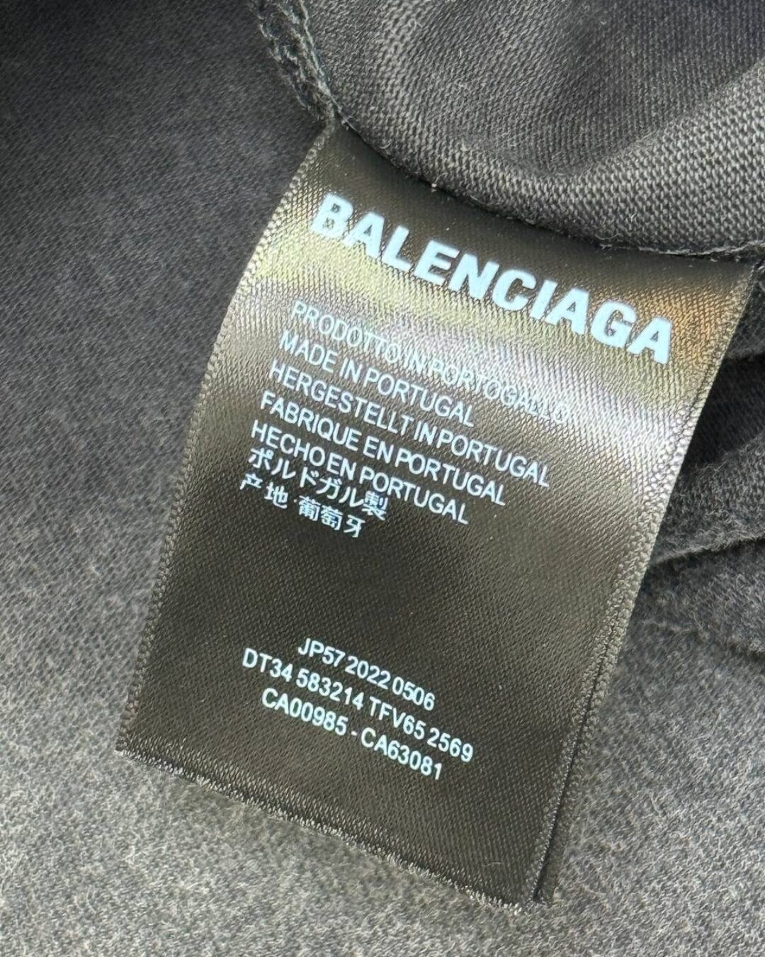 Футболка Balenciaga — изображение 6