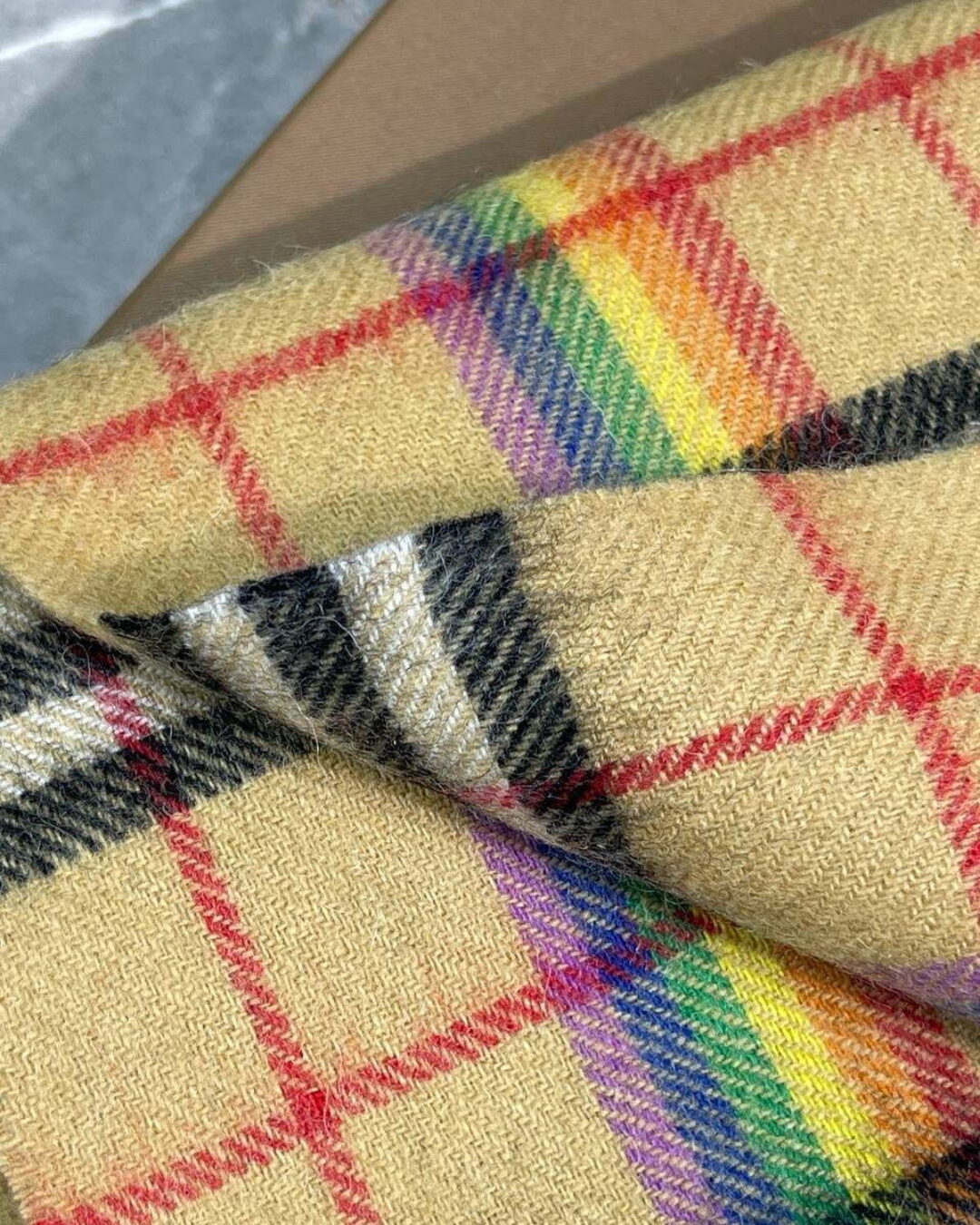 Шарф Burberry — изображение 4