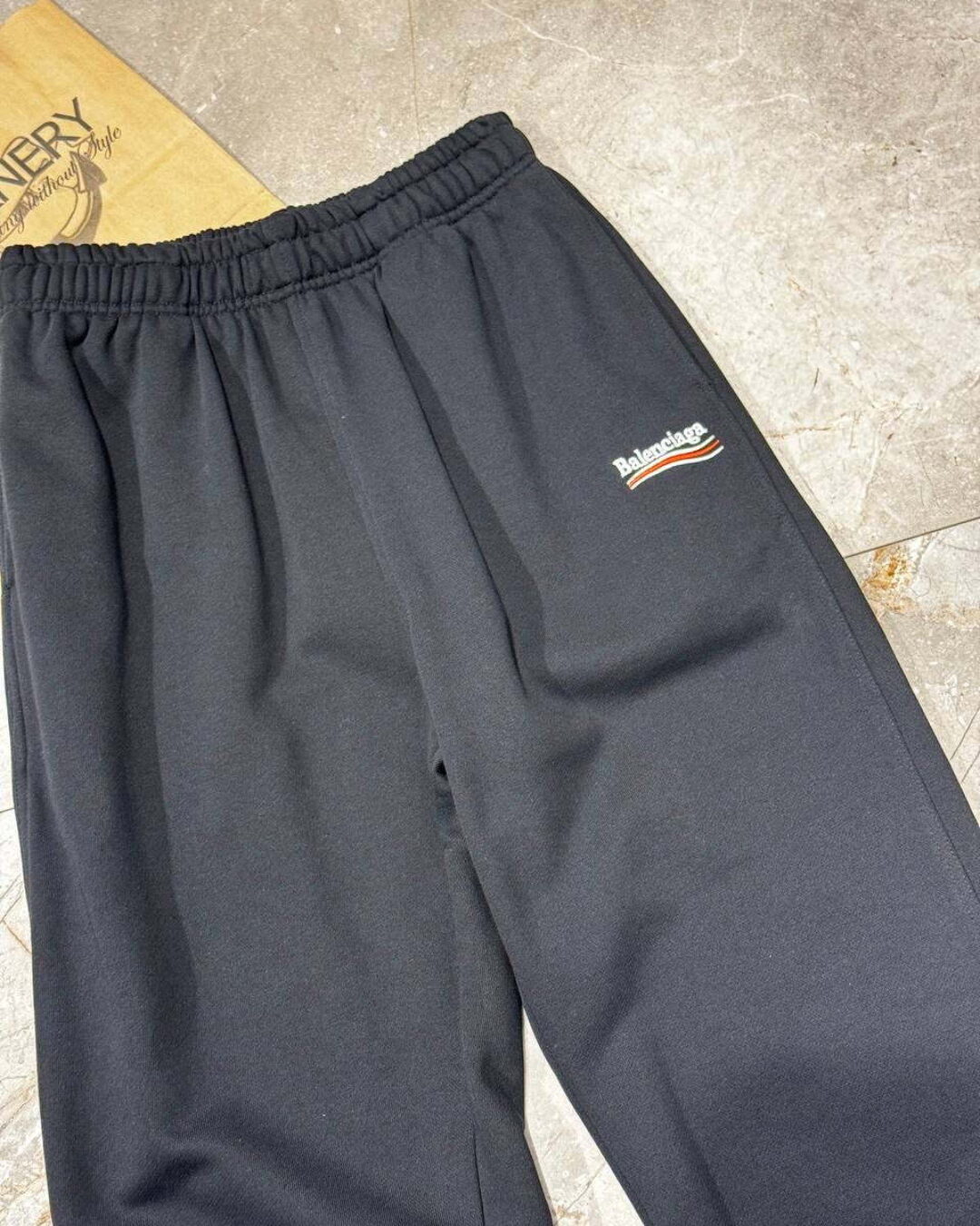 Спортивные Штаны Balenciaga — изображение 4