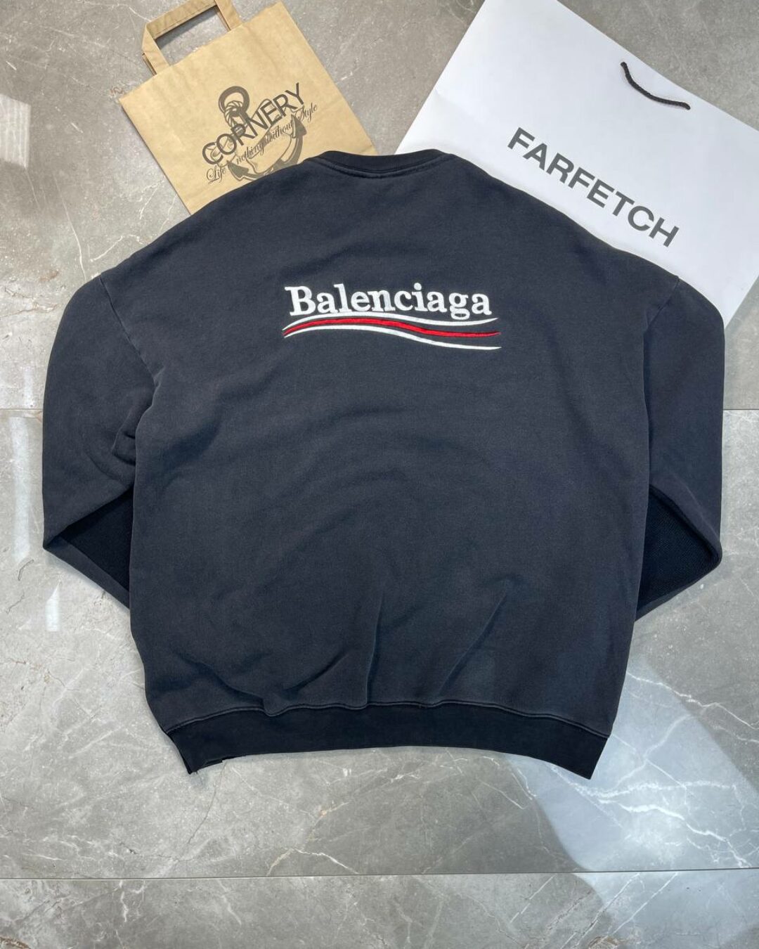 Свитер Balenciaga — изображение 2