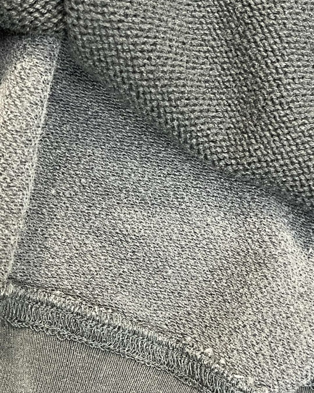 Свитер Balenciaga — изображение 6
