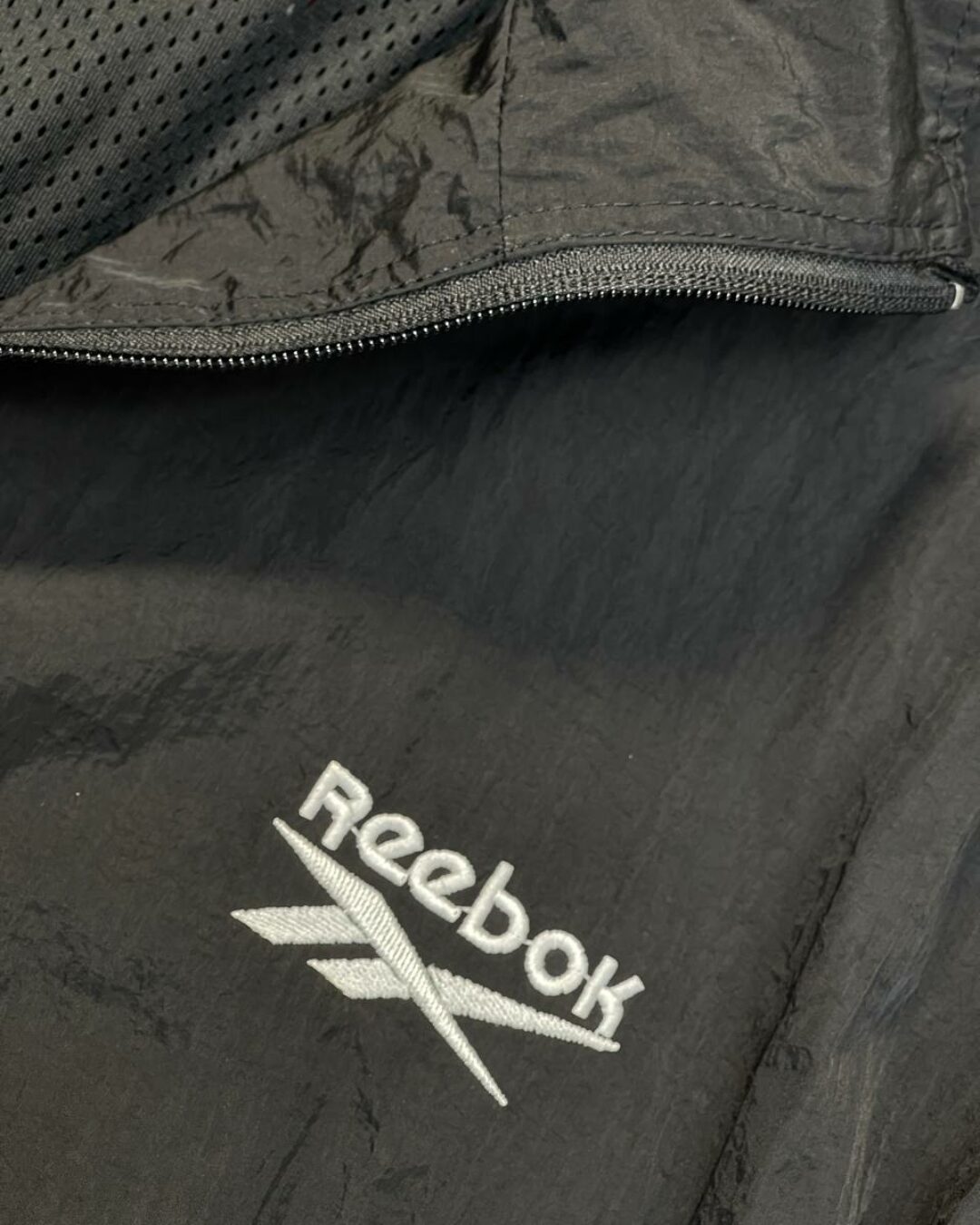 Ветровка Vetements x Reebok — изображение 7