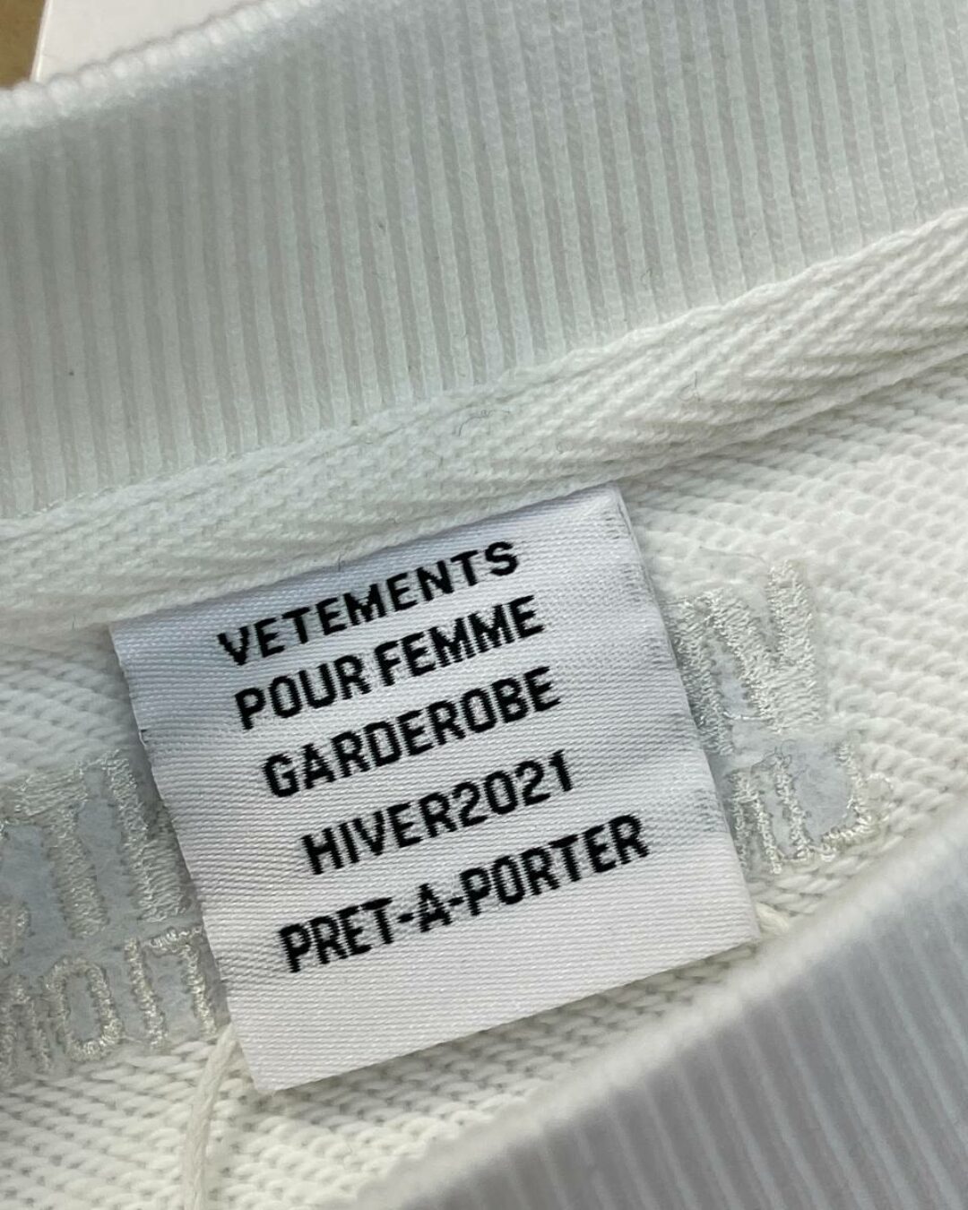 Кофта Vetements — изображение 8