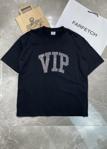 Футболка Vetements