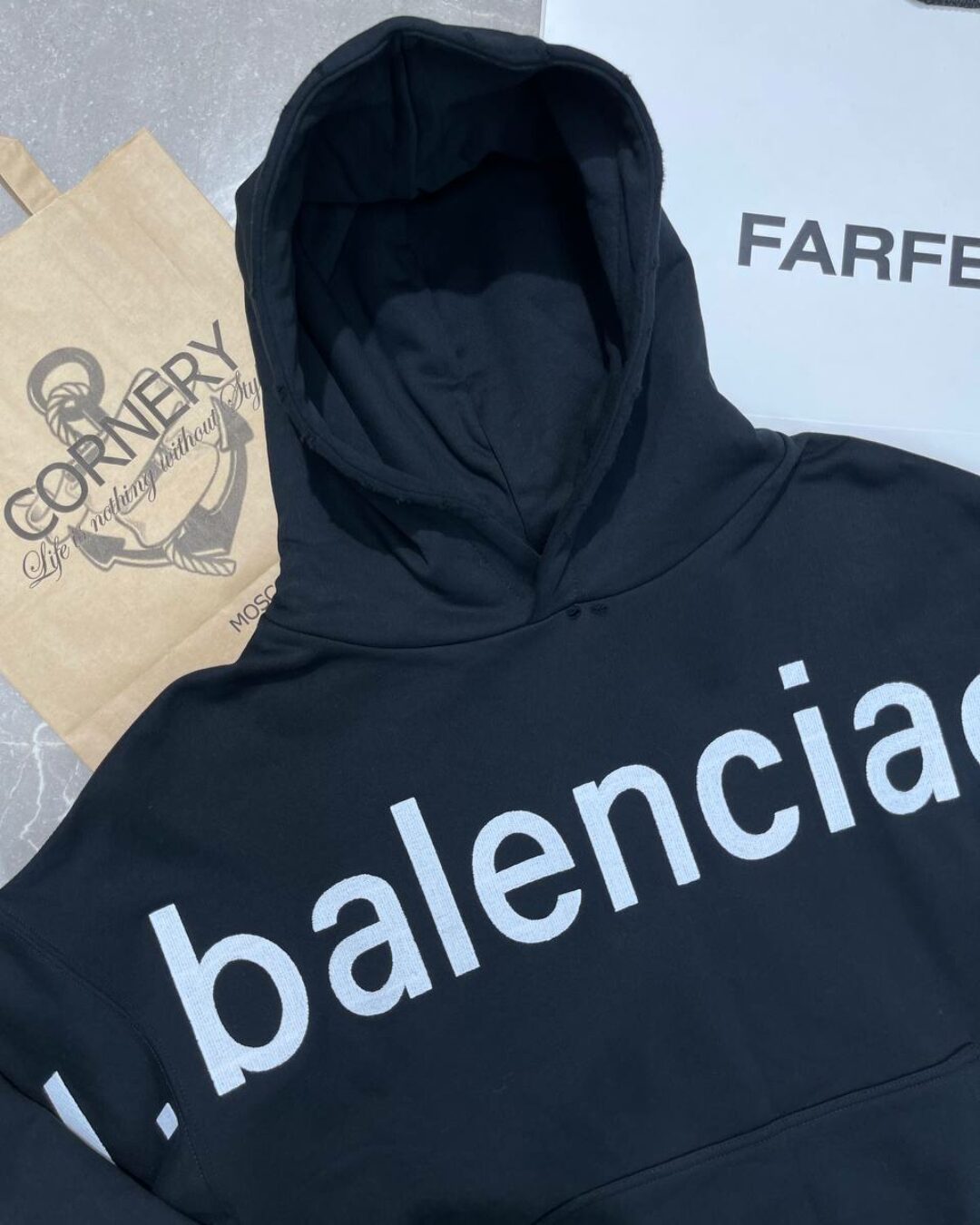 Худи Balenciaga — изображение 3