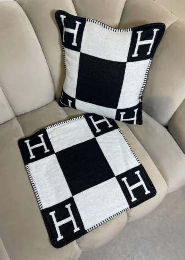 Подушка Hermes