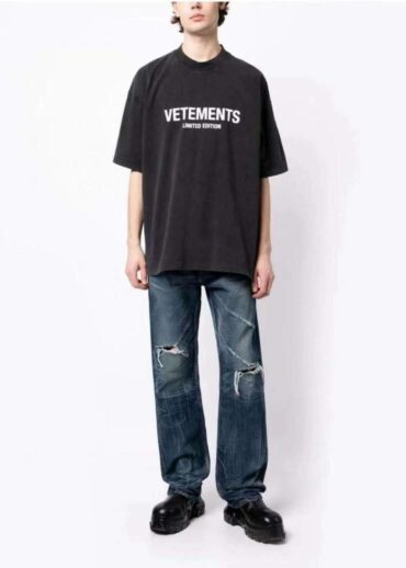 Футболка Vetements
