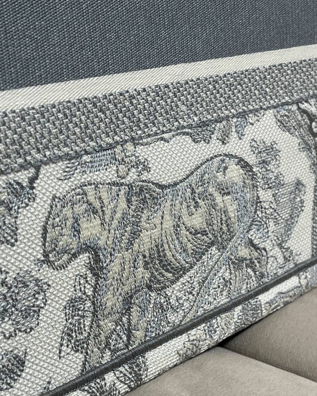 Сумка Dior Book Tote — изображение 9