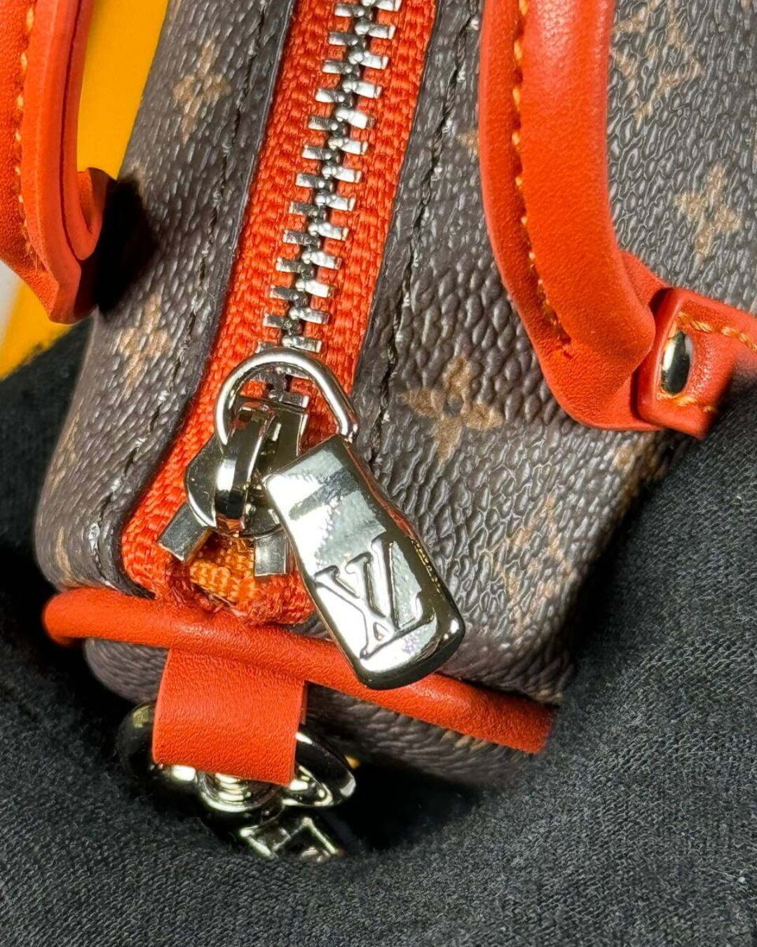 Ключница Louis Vuitton — изображение 4