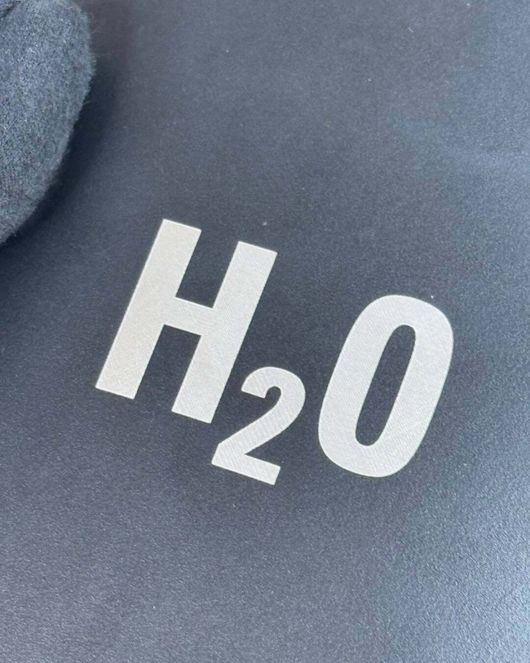 Фляжка для воды Balenciaga — изображение 7