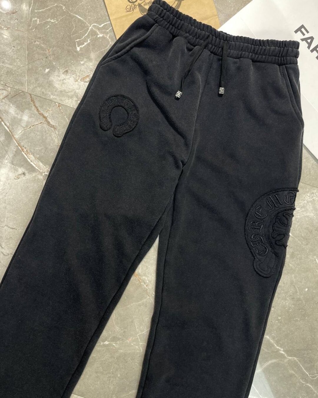 Спортивные штаны Chrome Hearts — изображение 3