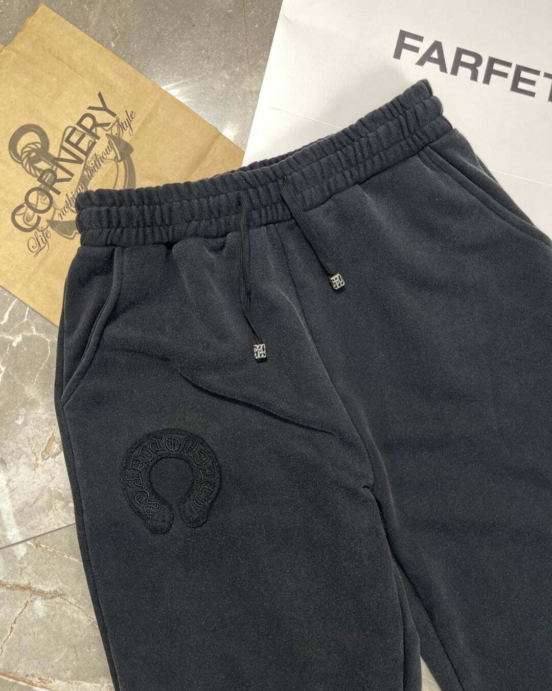 Спортивные штаны Chrome Hearts — изображение 4