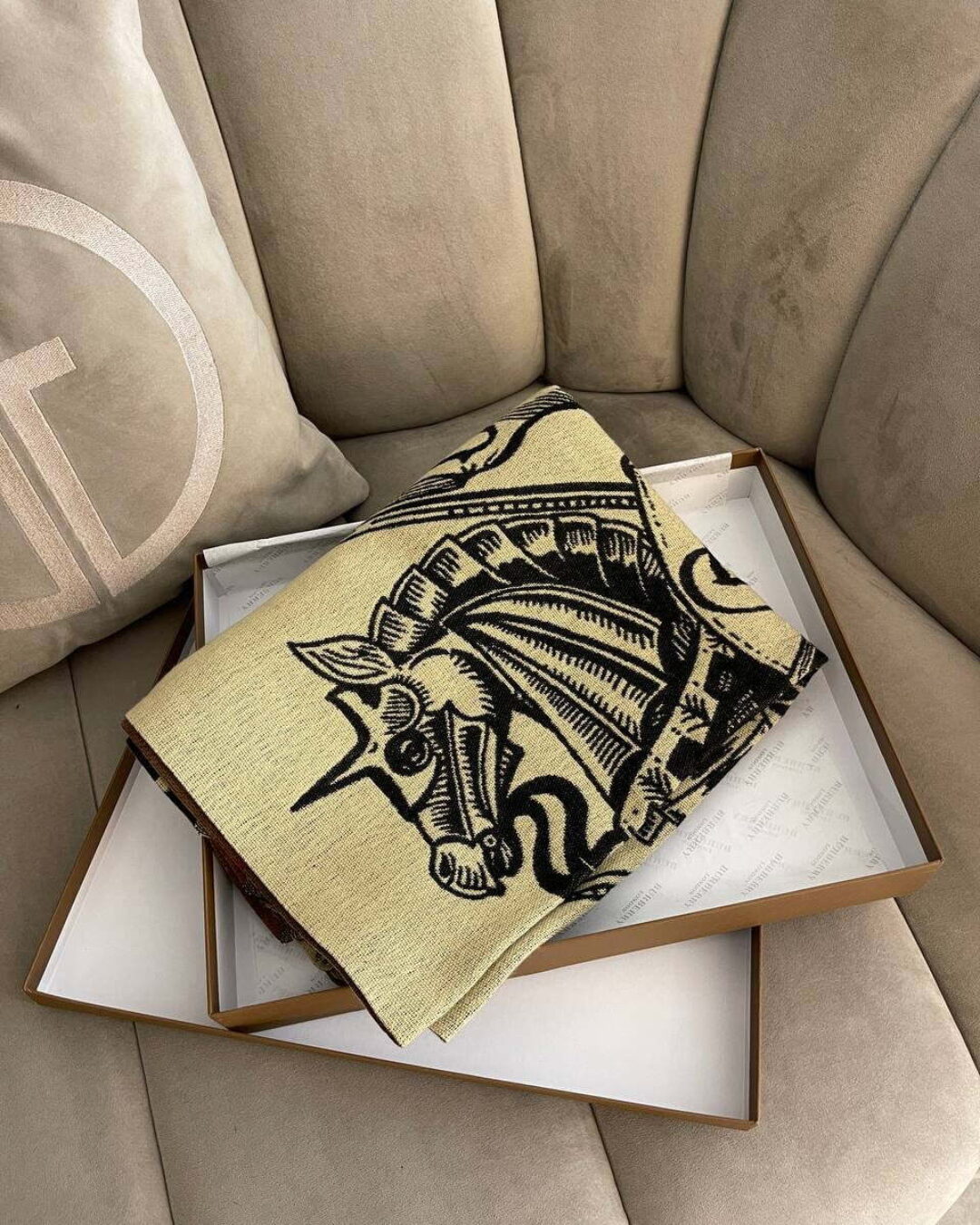 Шарф Burberry — изображение 5