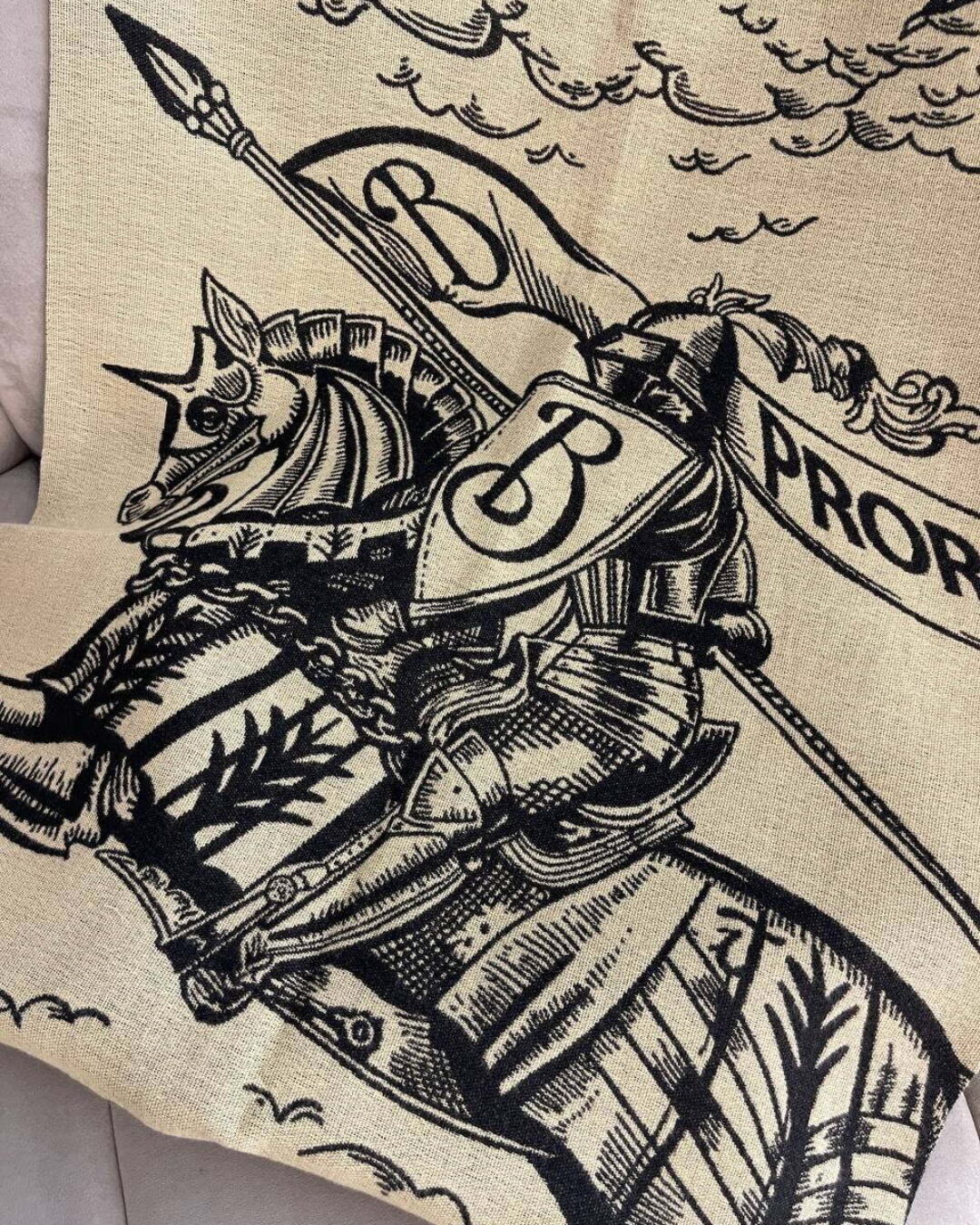 Шарф Burberry — изображение 9