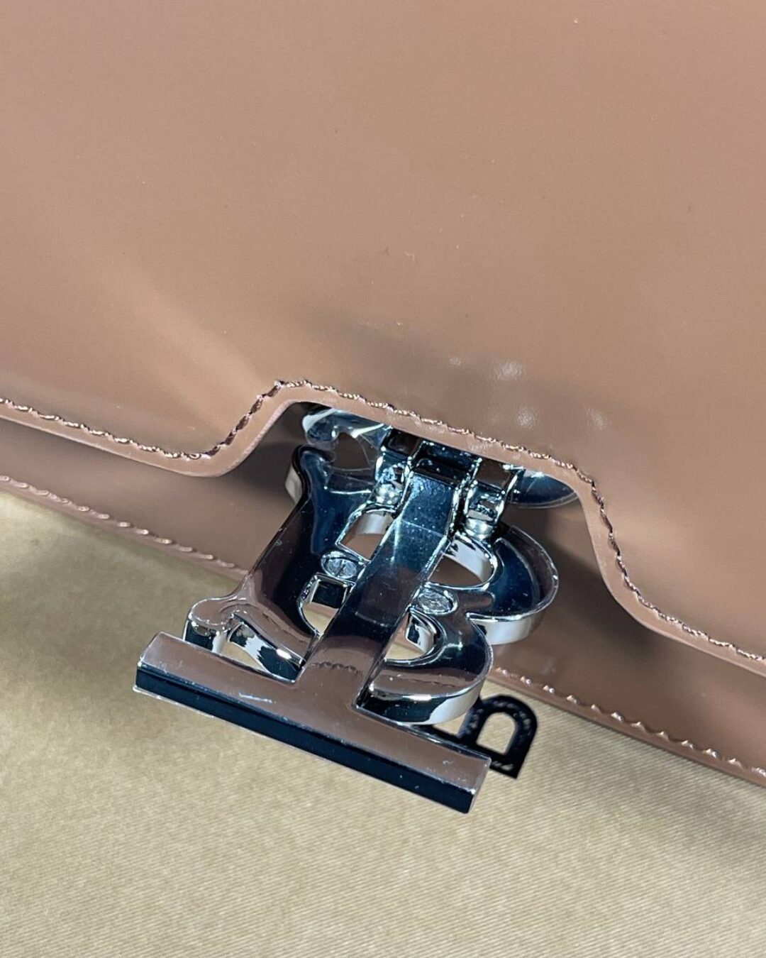 Сумка Burberry — изображение 6