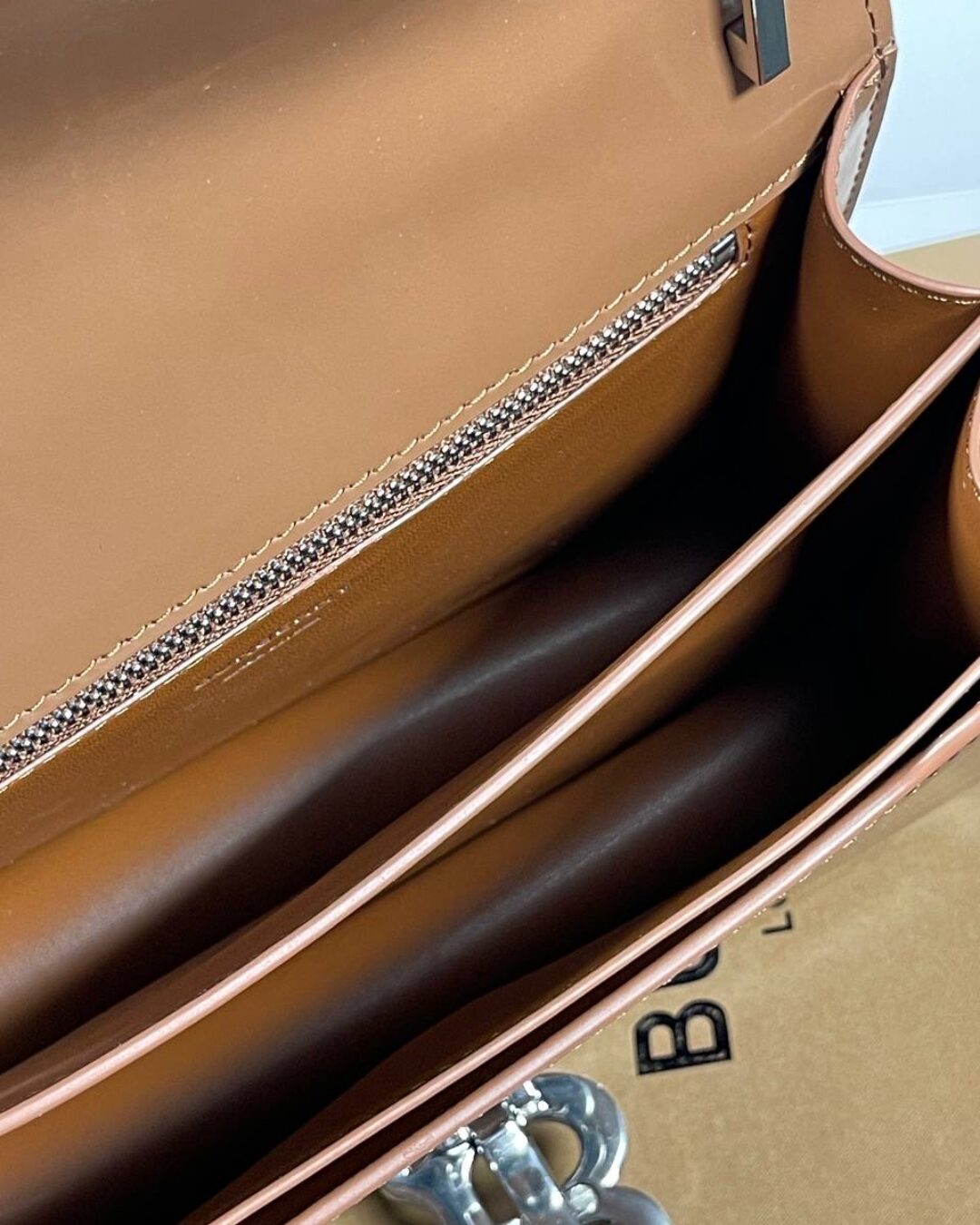 Сумка Burberry — изображение 9