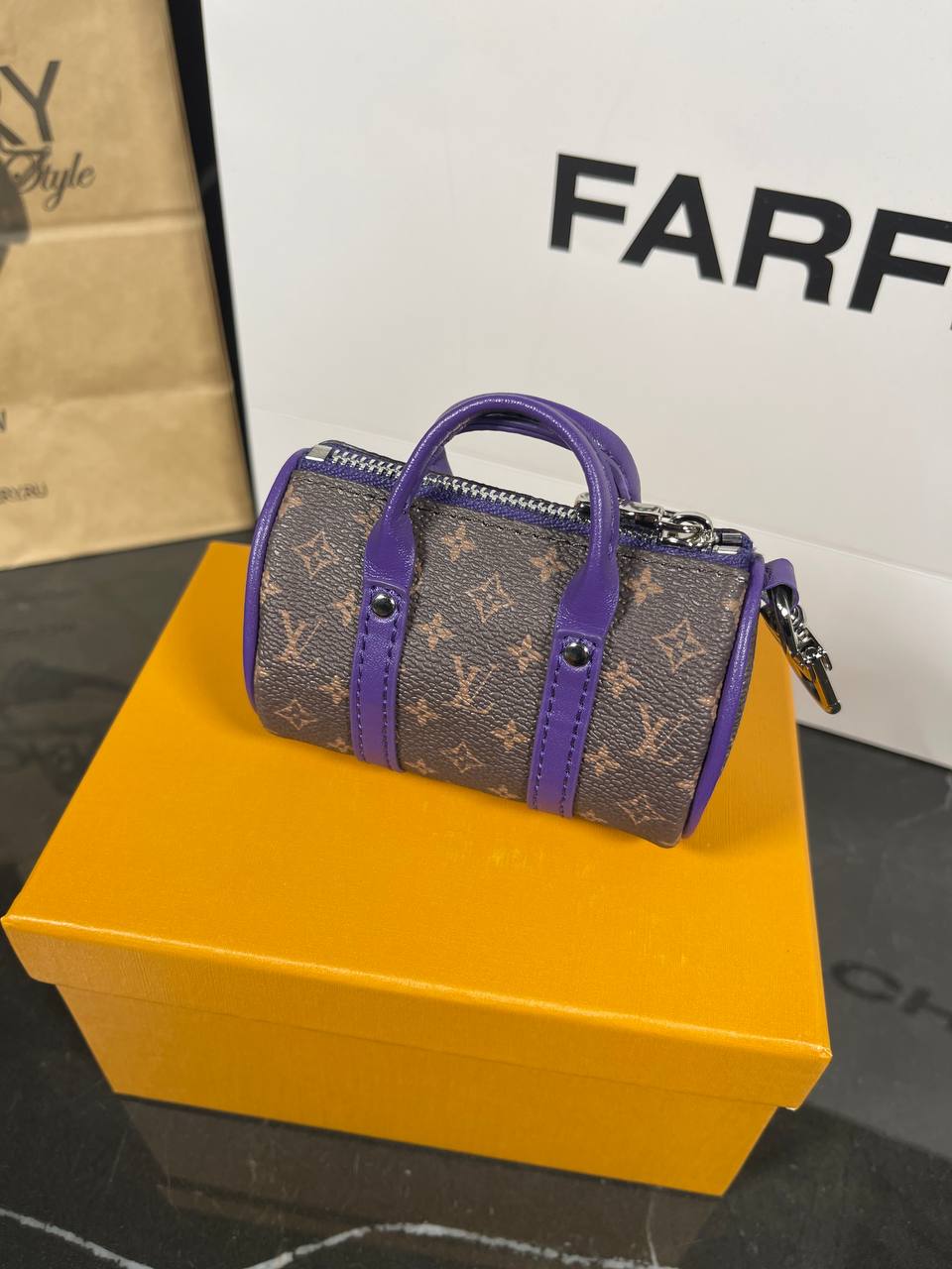 Ключница Louis Vuitton — фото 1