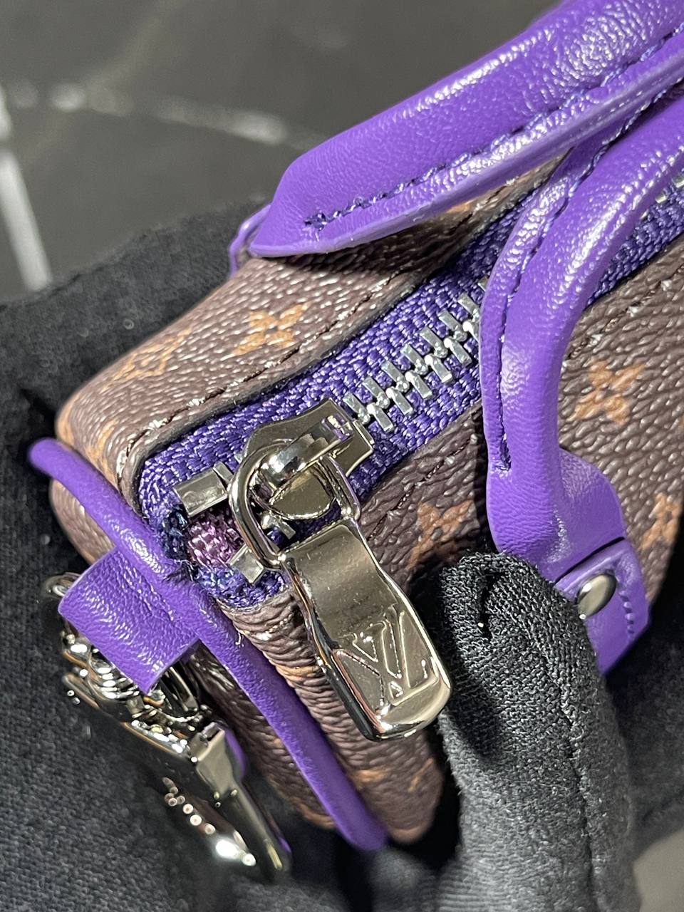 Ключница Louis Vuitton — фото 8