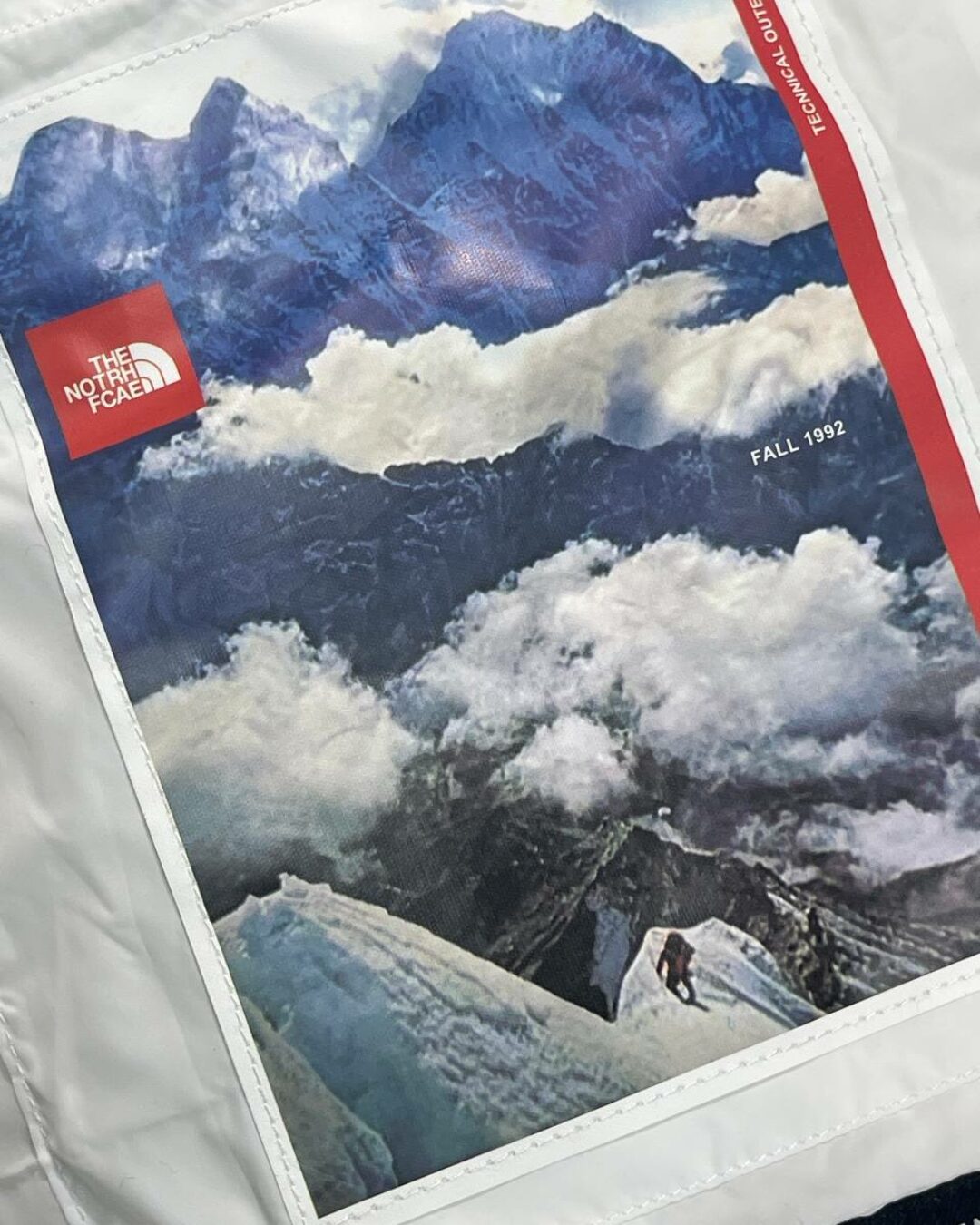 Пуховик The North Face — изображение 9