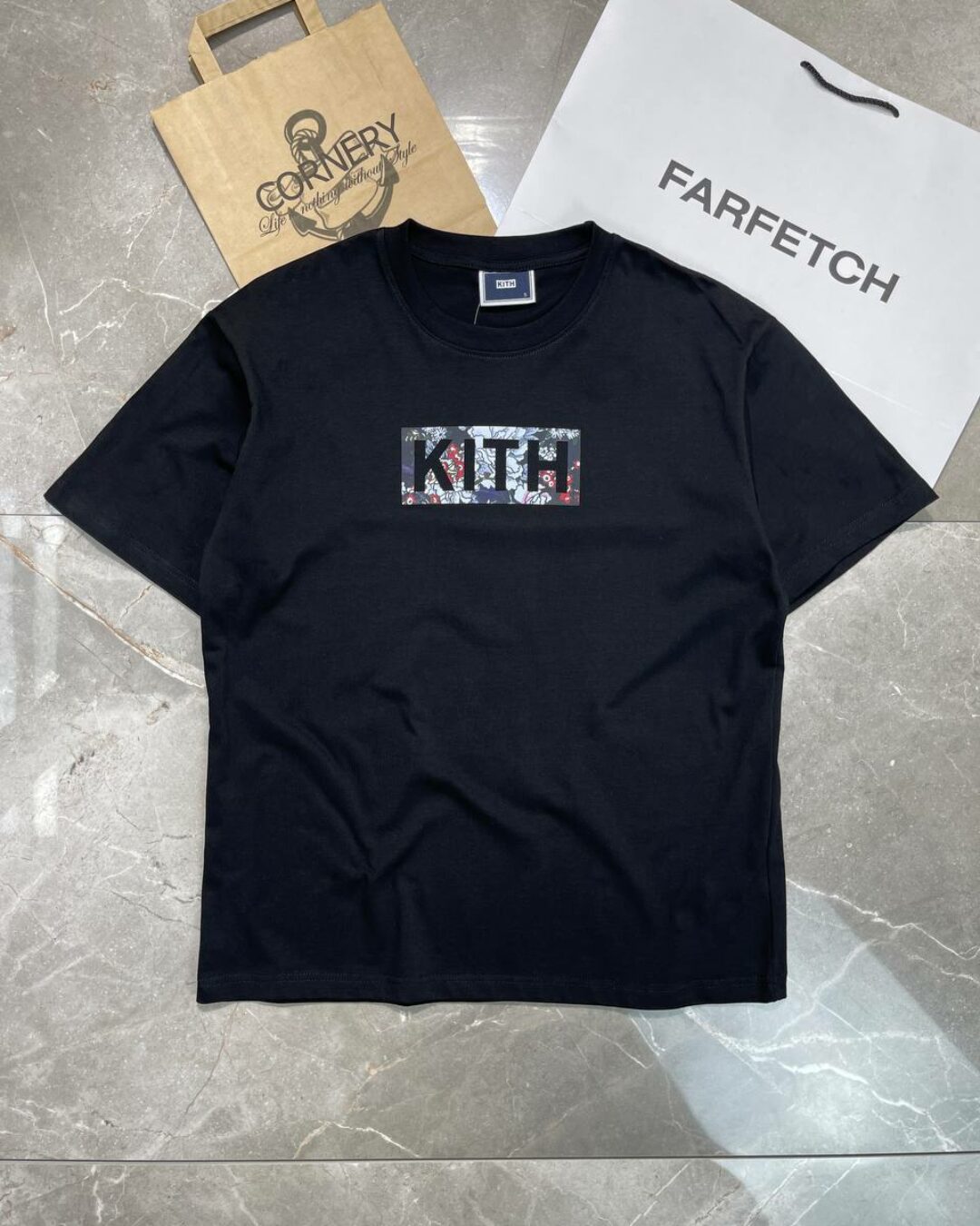 Футболка Kith