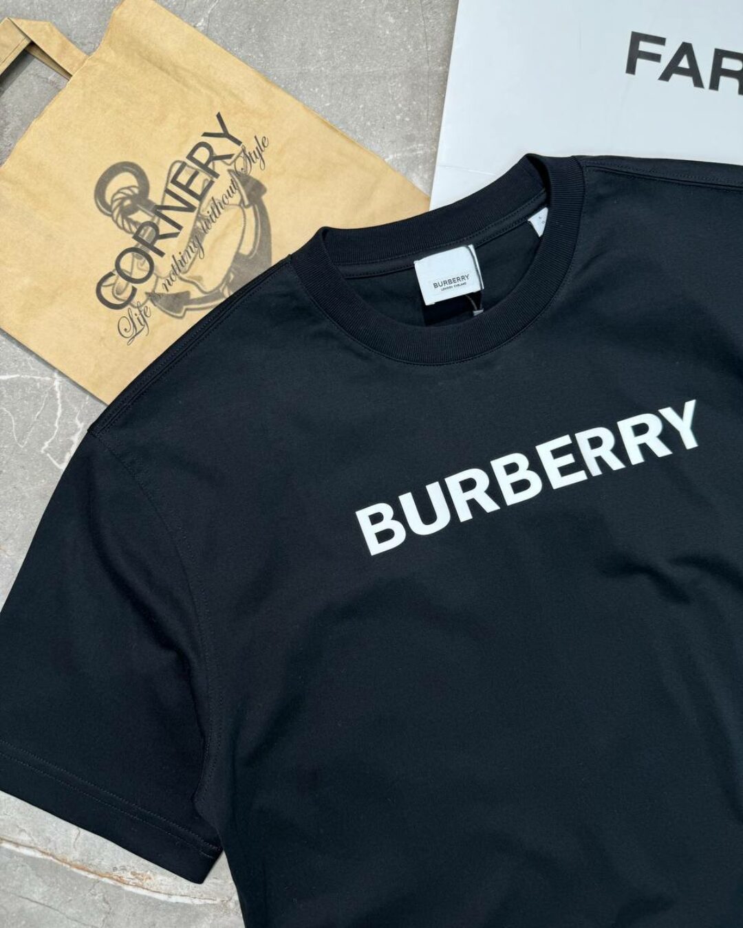 Футболка Burberry — изображение 3