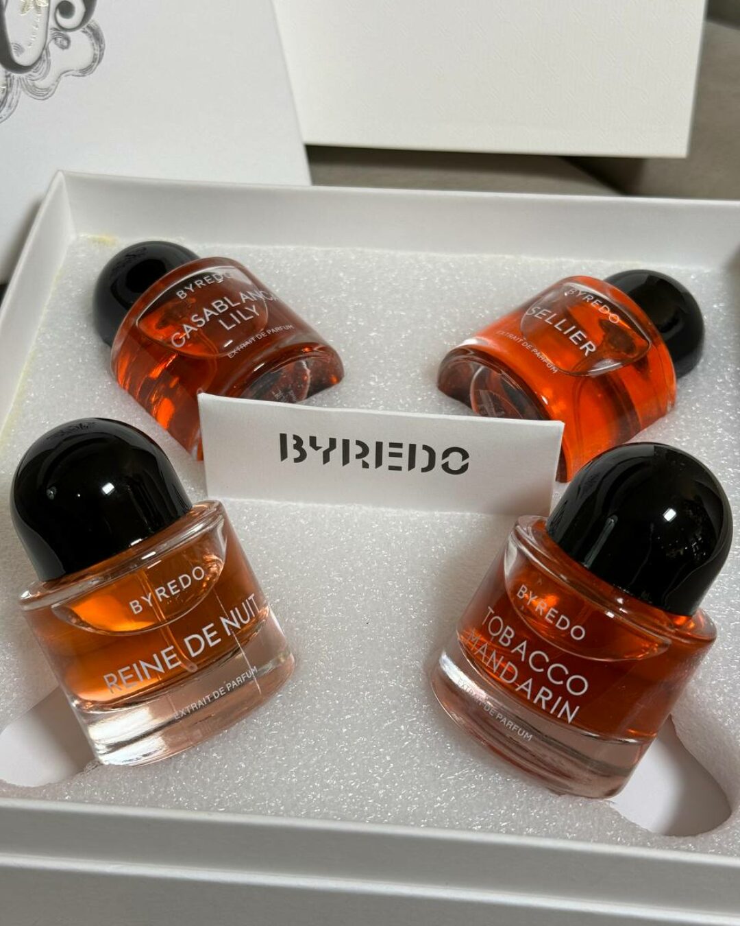 Набор парфюмов Byredo Tobacco Mandarin — изображение 4